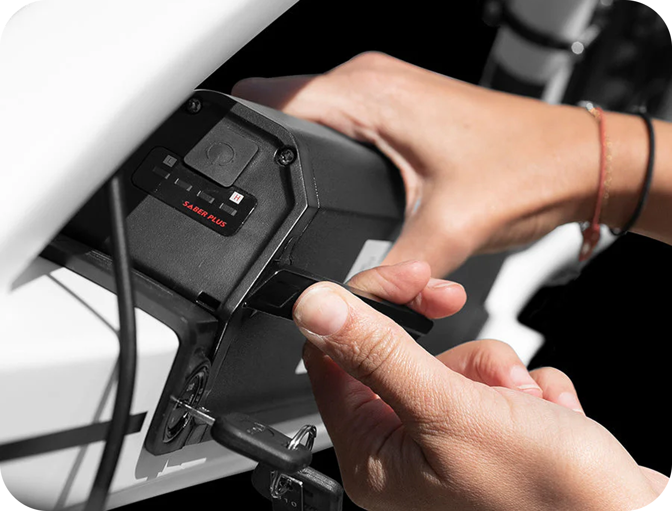 REMOVABLE BATTERY